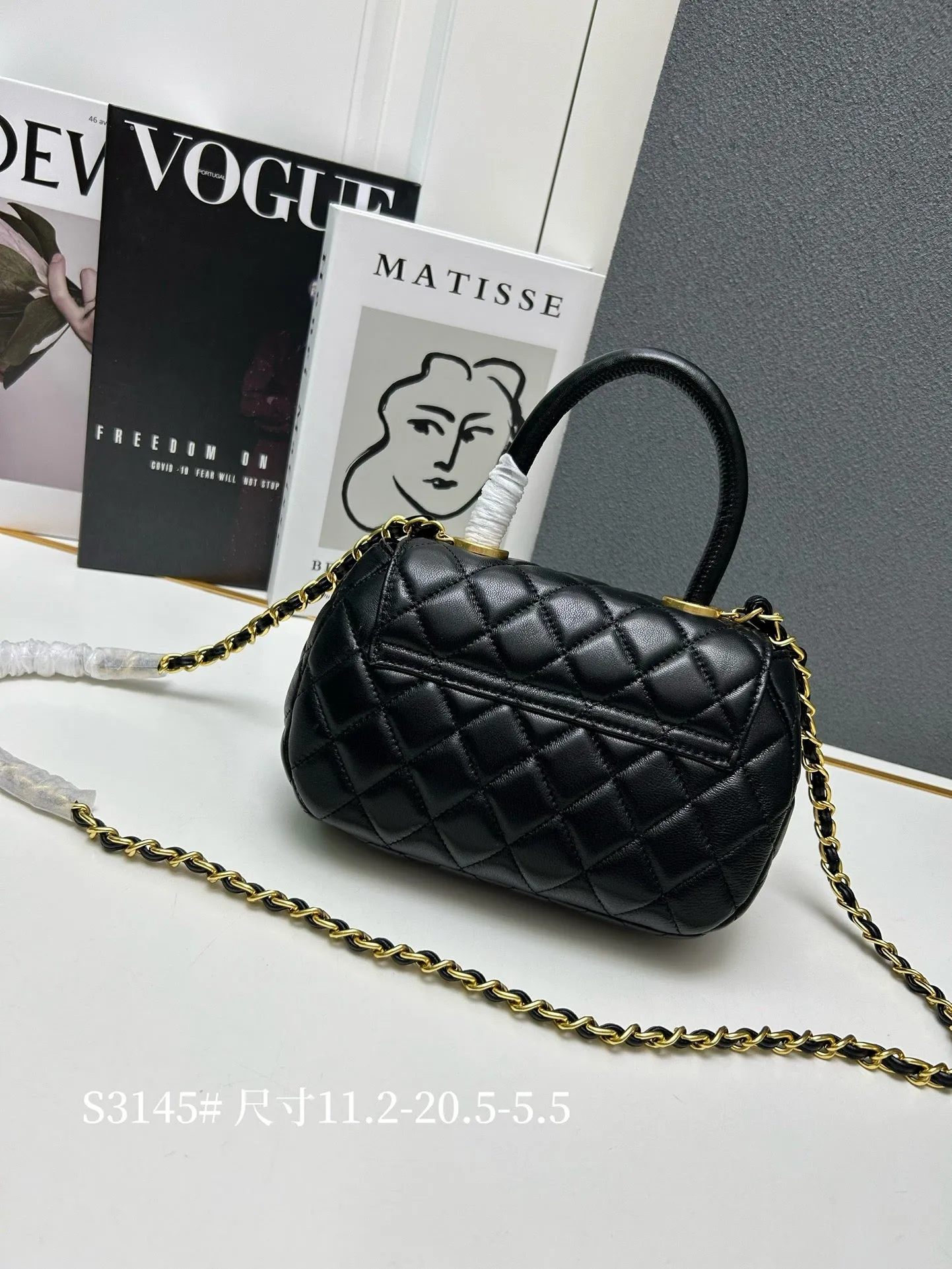 CC1053 Small Flap Bag with Top Handle / 4.3x8x2.1inch