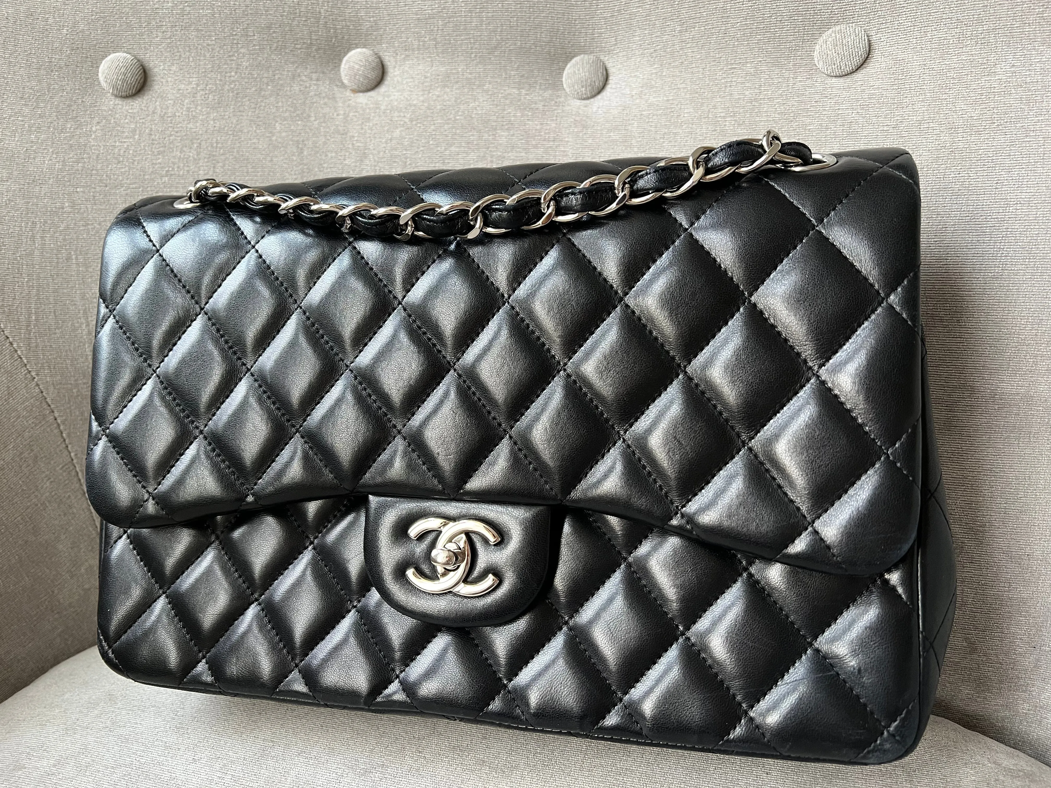 Chanel Jumbo Double Flap in Black Lambskin