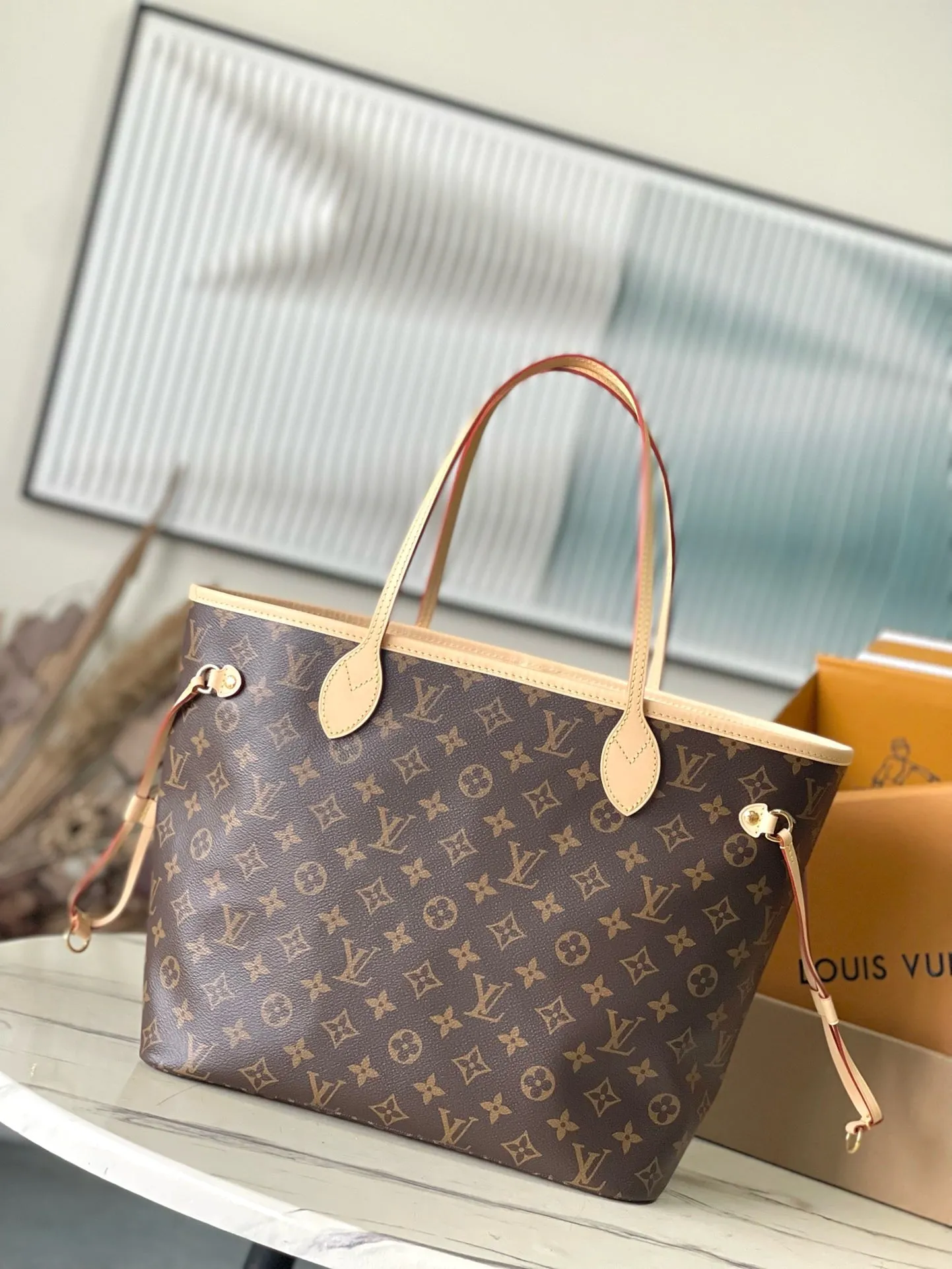 LB1046 Neverfull MM / HIGHEST QUALITY VERSION / 12.2 x 11 x 5.5 inches