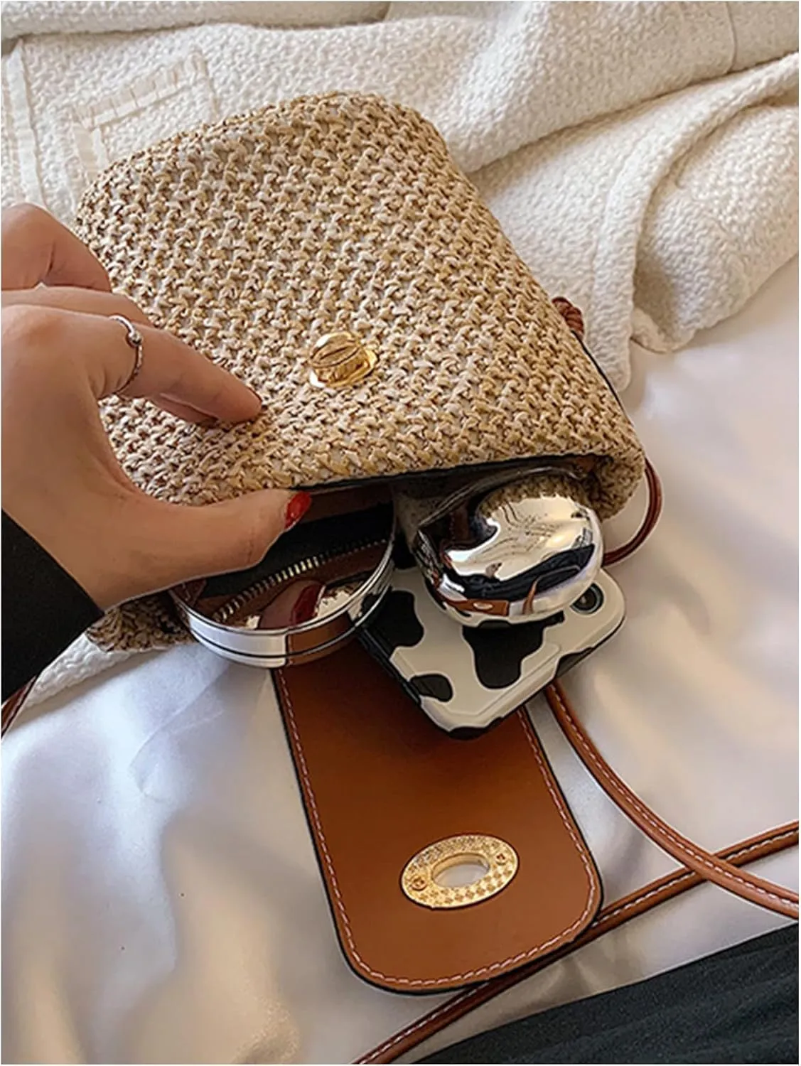 MakeMeChic Women's Straw Bucket Bag Mini Twist Lock Single Strap Beach Bags Crossbody Handbag