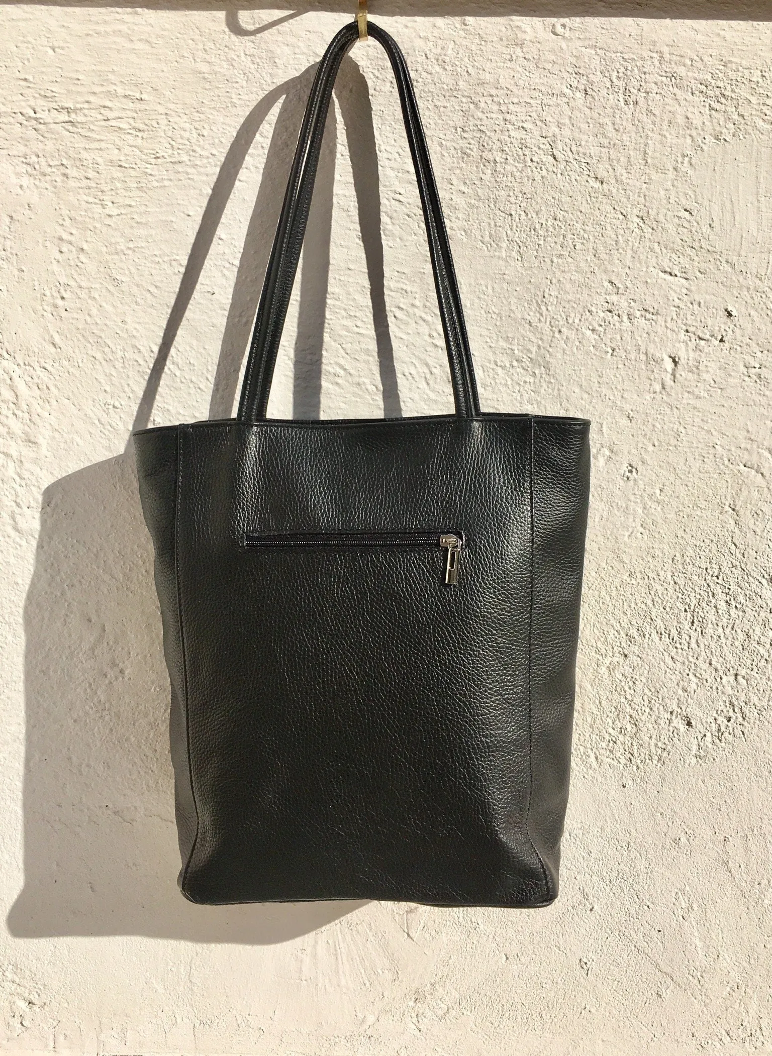 NEW with zipper and lining. Tote leather bag in BLACK . Soft GENUINE  leather bag. Large black bag .Laptop or book bag. Black  tote