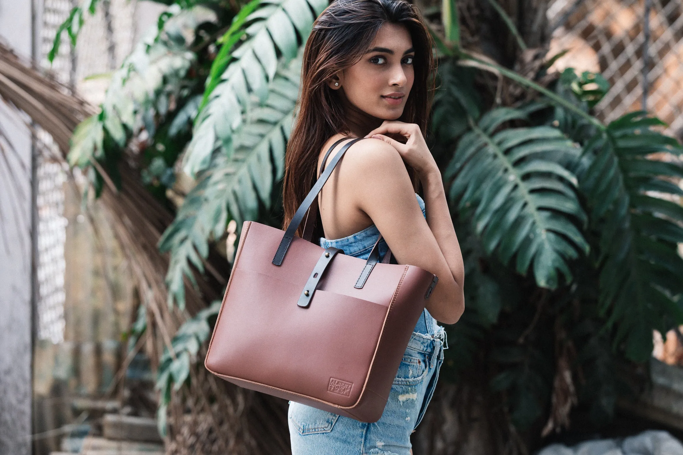 The Transport Tote