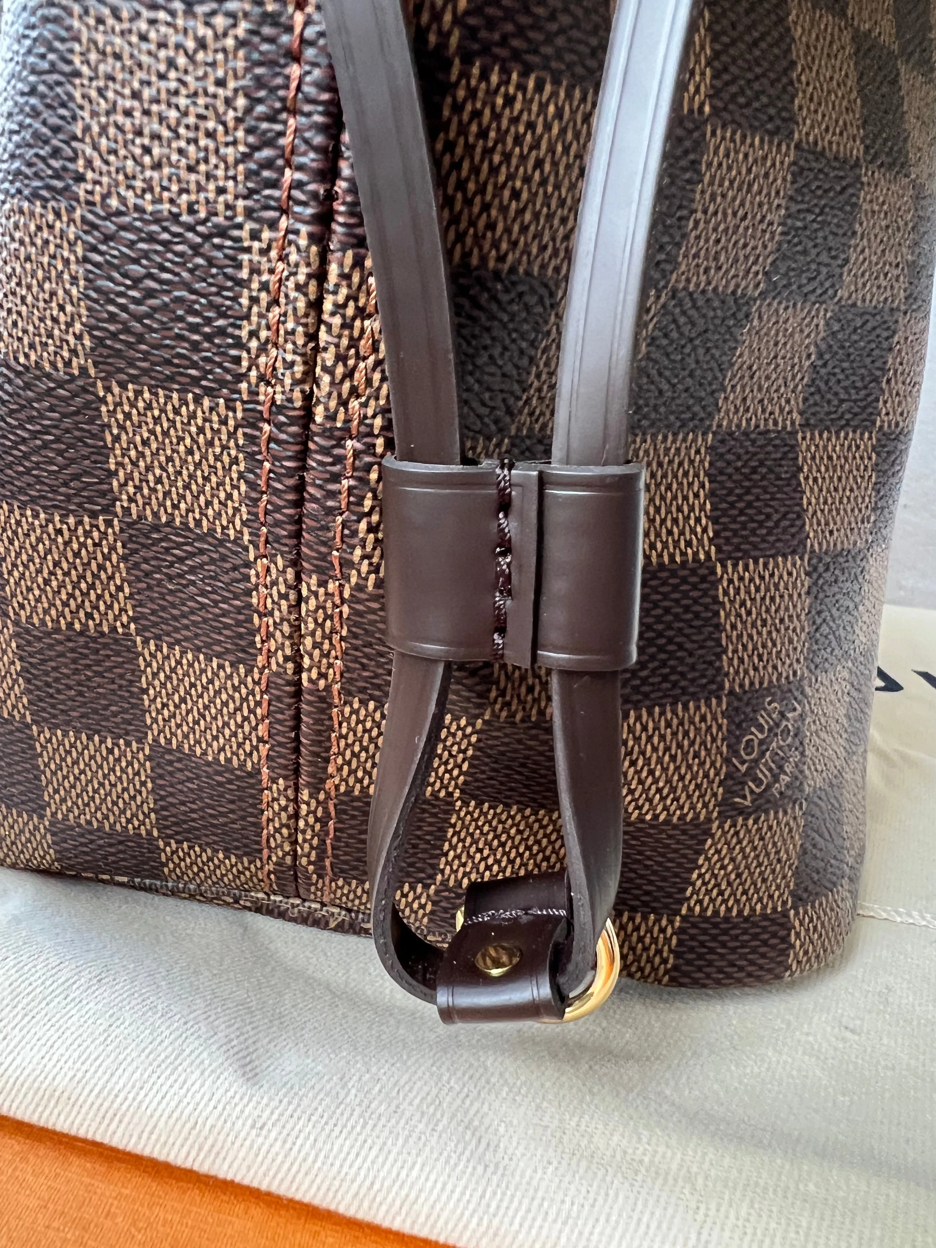Trendy Inspired Louis Vuitton Neverfull Mm Damier Ebene Cherry Interior (rrp £1,410)