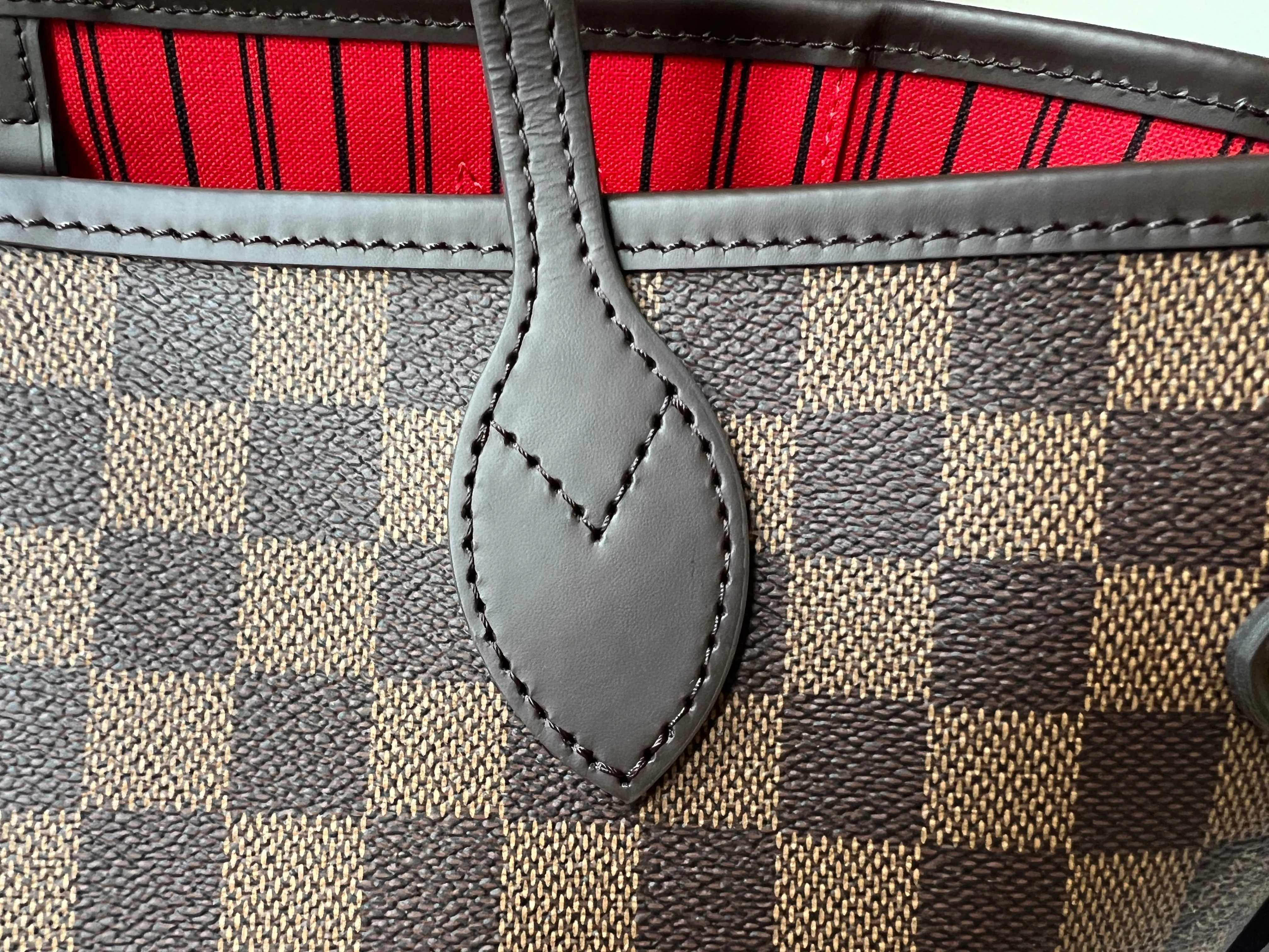 Trendy Inspired Louis Vuitton Neverfull Mm Damier Ebene Cherry Interior (rrp £1,410)